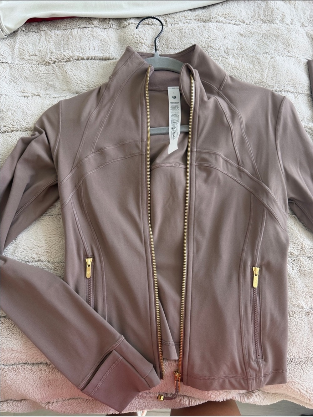 Women’s lululemon Taupe Full-Zip define Jacket with Gold Hardware authentic